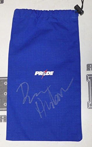 דן הנדרסון חתם על תיק הכפפות של פרייד פ. ס. א./די. אן. איי. א. א. פ. 100 204 אלוף חתימה-כפפות עם חתימה