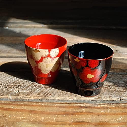 גביע סאקה מסורתי יפני מסורתי - מיוצר בקיוטו, יפן - סט של 2 - עיצוב פרחים מובלט - שחור ואדום